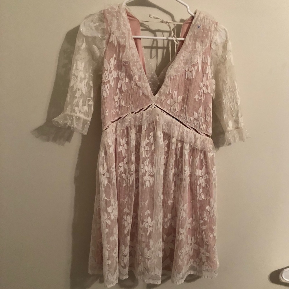NWOT TopShop Lacy Mini Dress, size US 6